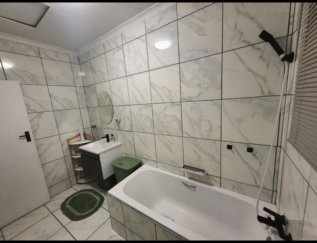 1 BEDROOM APARTMENT FOR SALE IN PARKRAND